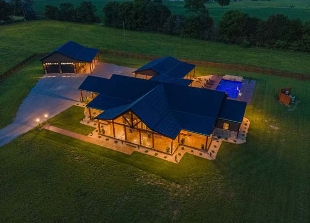 Property at 464 Old Petersburg Park, Petersburg, TN 37144, 3 beds, 2 baths