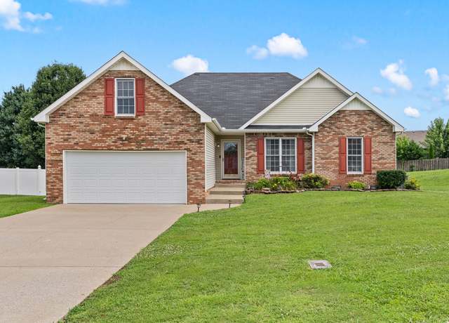 Property at 655 Stonewall Ln, Clarksville, TN 37040, 3 beds, 2 baths