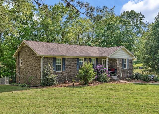 Property at 404 Patricia Dr, Ashland City, TN 37015, 3 beds, 3 baths