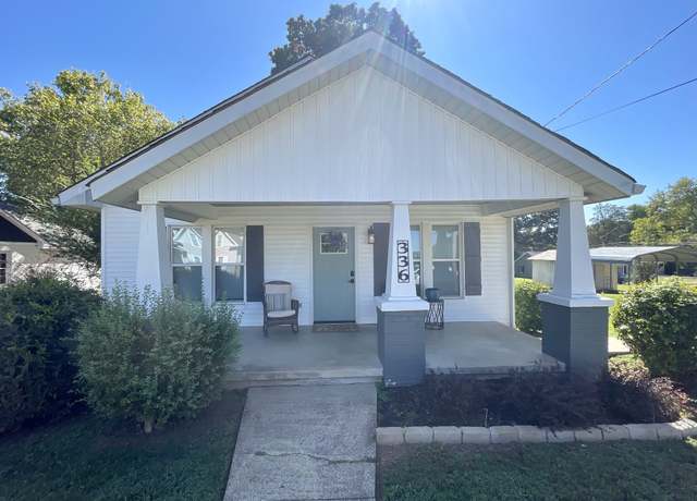Property at 336 Jackson Ave, Lawrenceburg, TN 38464, 3 beds, 1 bath