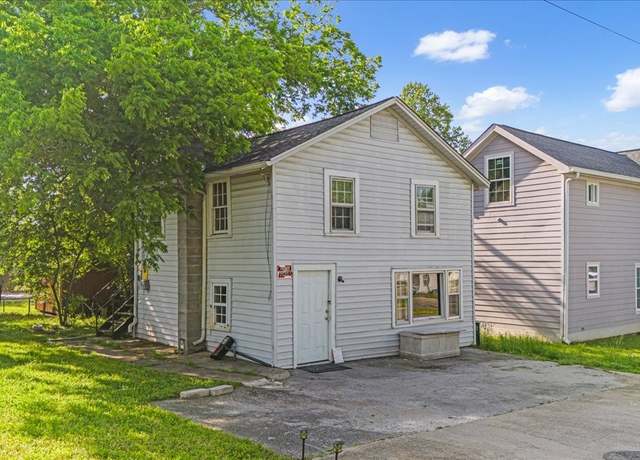 Property at 108 7th Ave S, Lewisburg, TN 37091, 2 beds, 1 bath