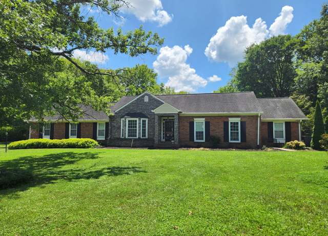 Property at 8203 Sherwood Green Ct, Brentwood, TN 37027, 4 beds, 2 baths
