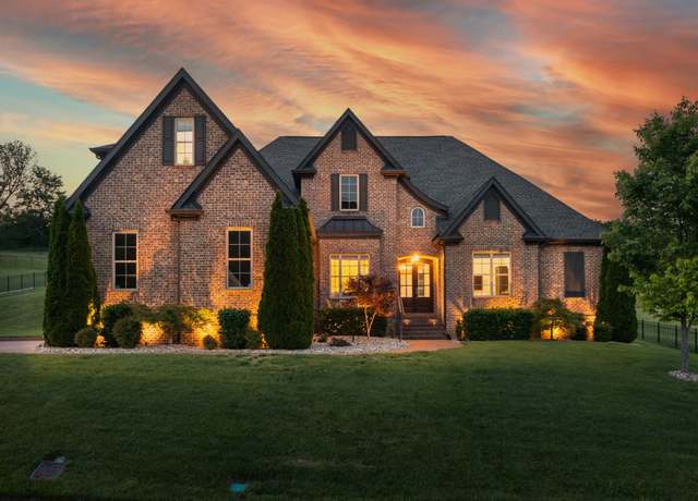 Property at 9232 Holstein Dr, Nolensville, TN 37135, 4 beds, 3.5 baths