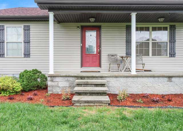 Property at 262 Williams Rd, Lafayette, TN 37083, 3 beds, 2 baths