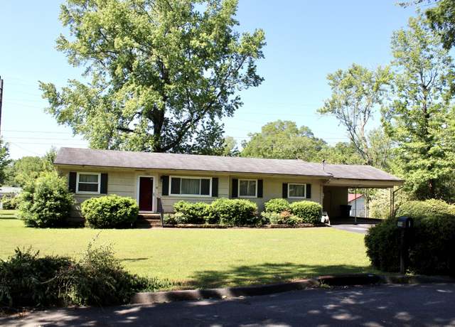 Property at 1204 Echo Dr, Hixson, TN 37343, 3 beds, 2 baths
