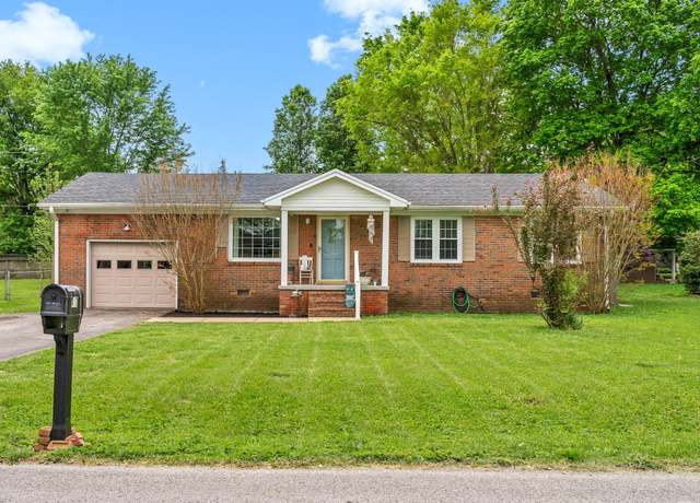 Property at 417 Colonial Ter, Hopkinsville, KY 42240, 3 beds, 1 bath