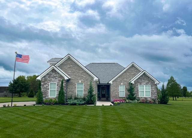 Property at 8004 Traditions Ln, Columbia, TN 38401, 4 beds, 3 baths