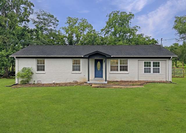 Property at 2209 Trotwood Dr, Pulaski, TN 38478, 3 beds, 1 bath