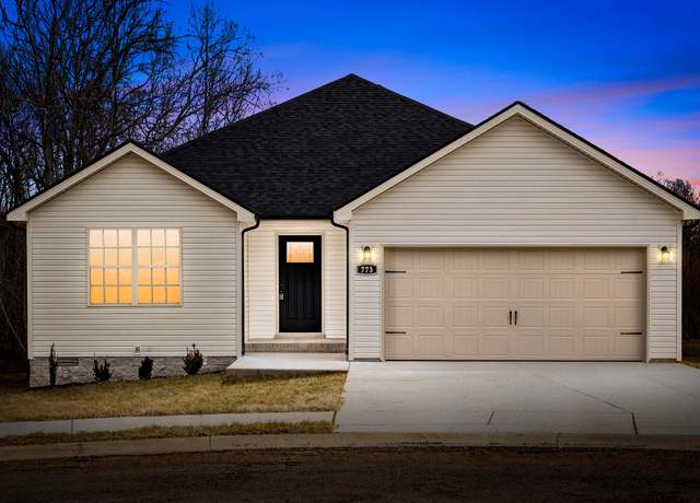 Property at 1538 Fredrick Dr, Clarksville, TN 37042, 3 beds, 2 baths