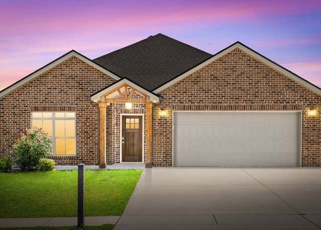 Property at 1528 Collins View Way, Clarksville, TN 37043, 3 beds, 2 baths