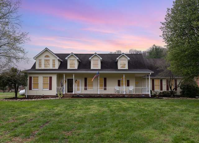 Property at 1866 Baker Rd, Goodlettsville, TN 37072, 3 beds, 3.5 baths