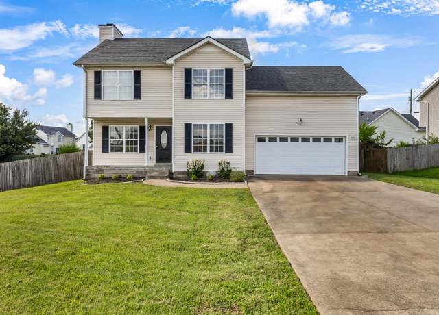 Property at 1373 Mackenzie Ct, Clarksville, TN 37042, 4 beds, 2.5 baths