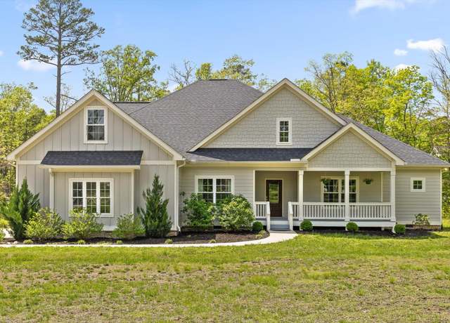 Property at 8221 Hixson Springs Rd, Signal Mountain, TN 37377, 3 beds, 3.5 baths