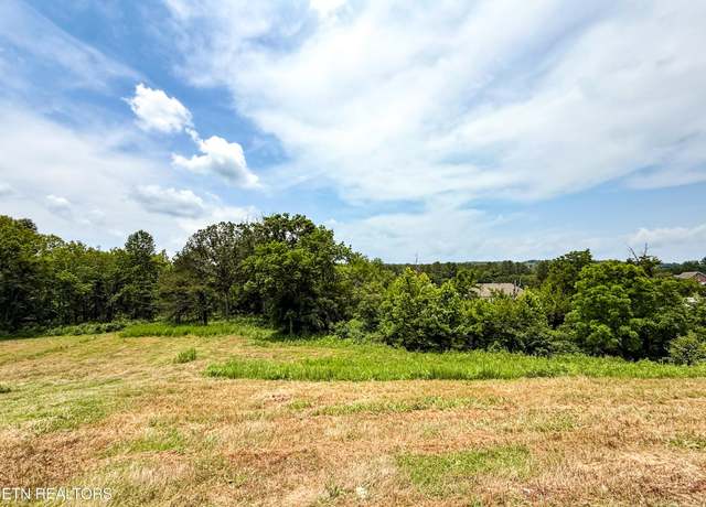 Property at 140 Forest Creek Pkwy, Oak Ridge, TN 37830