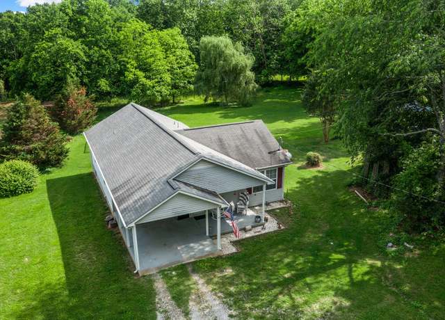 Property at 3238 Murphy Ln, Columbia, TN 38401, 3 beds, 2 baths