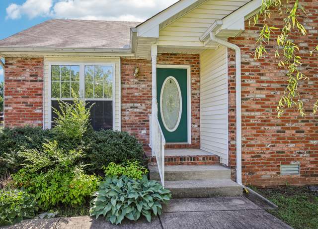 Property at 311 Oakland Dr, Dickson, TN 37055, 3 beds, 2 baths
