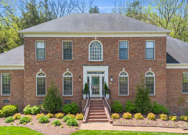 Property at 513 Waxwood Dr, Brentwood, TN 37027, 4 beds, 3.5 baths