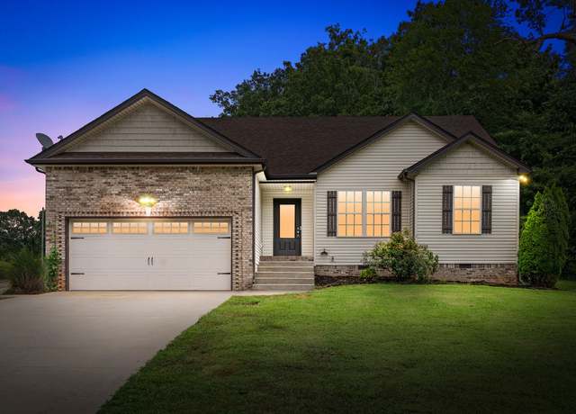 Property at 1681 Dotsonville Rd, Clarksville, TN 37042, 3 beds, 2 baths