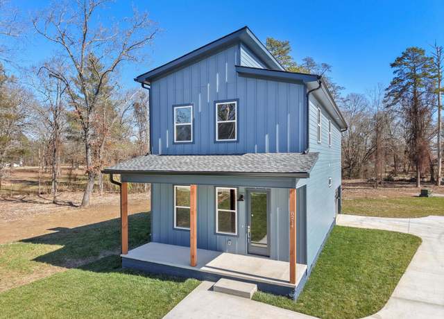 Property at 8214 Hixson Pike, Hixson, TN 37343, 3 beds, 2.5 baths