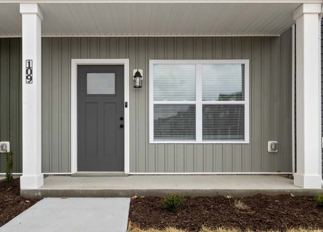 Property at 109 Front Ridge Cir, Clarksville, TN 37040, 2 beds, 2.5 baths