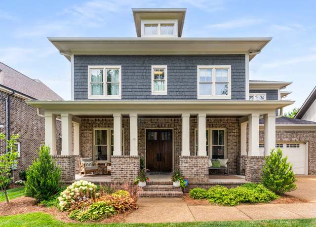 Property at 1727 Hillmont Dr, Nashville, TN 37215, 5 beds, 4 baths