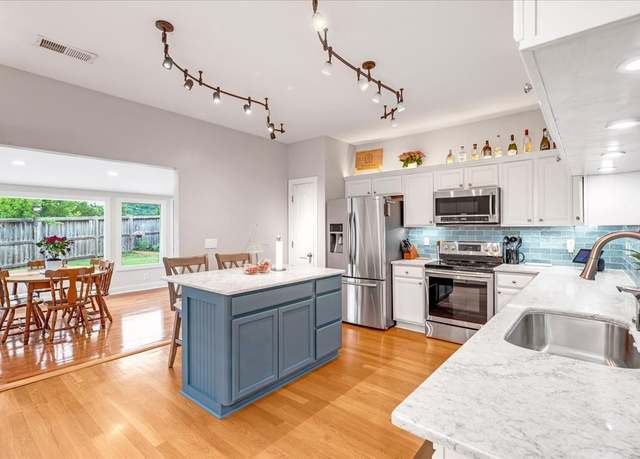 Property at 1016 Riverspring Dr, Nashville, TN 37221, 3 beds, 2.5 baths