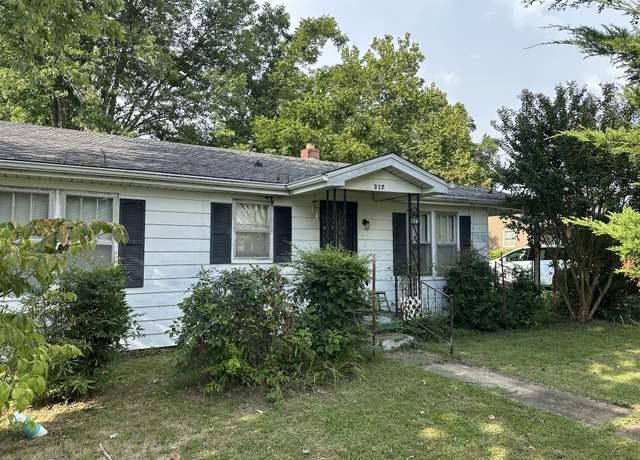Property at 317 Caruthers Ave, Hohenwald, TN 38462, 3 beds, 1 bath