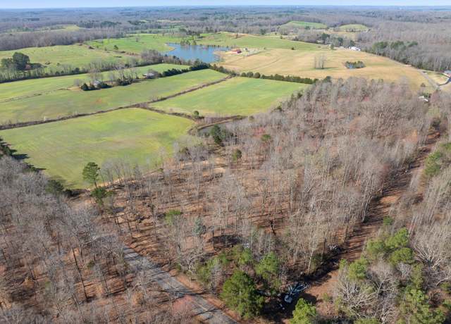 Property at 700 Crawford School Rd, Decaturville, TN 38329