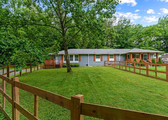 Property at 3801 Moss Rose Dr, Nashville, TN 37216, 2 beds, 2 baths