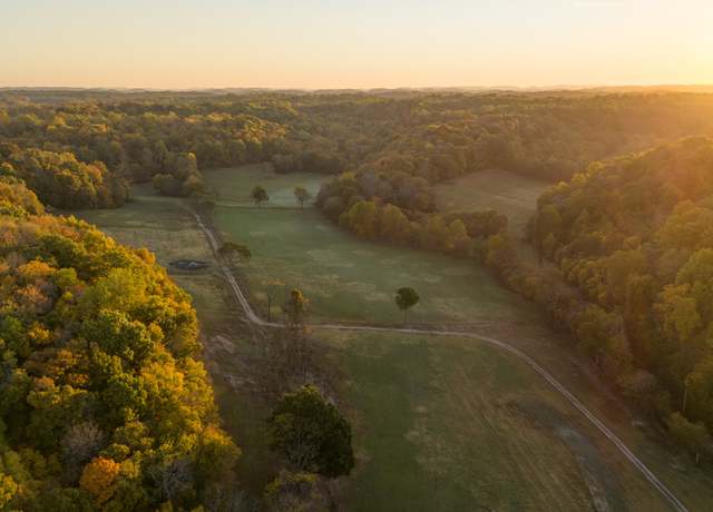 Property at 3899 Boston Theta Rd, Thompsons Station, TN 37179