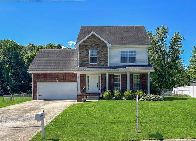 Property at 989 Ernest Stewart Dr, Clarksville, TN 37042, 3 beds, 2.5 baths
