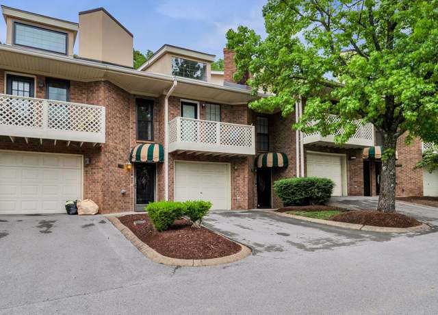 Property at 237 Glenstone Cir, Brentwood, TN 37027, 2 beds, 2.5 baths