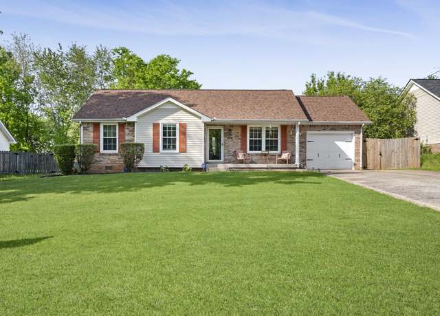 Property at 1227 Crystal Dr, Clarksville, TN 37042, 3 beds, 2 baths