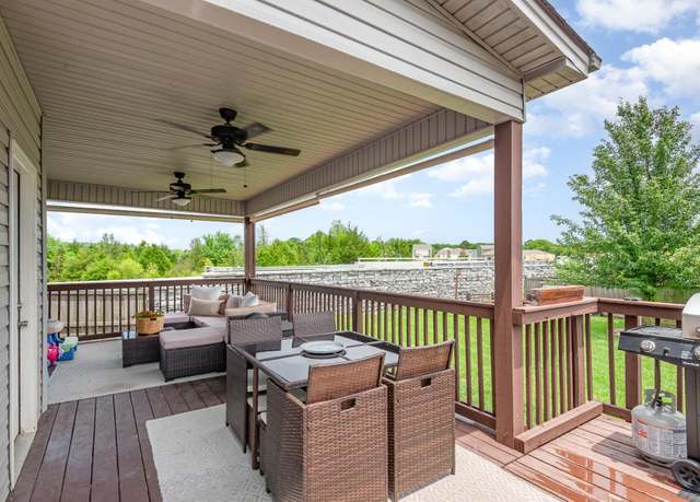 Property at 201 Hart Ln, Lebanon, TN 37087, 4 beds, 2.5 baths