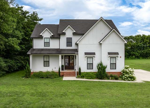 Property at 2744 Morrow Ln, Columbia, TN 38401, 4 beds, 3.5 baths