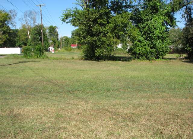 Property at 209 Armstrong St, Waverly, TN 37185