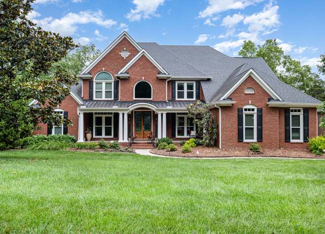 Property at 9711 Turner Ln, Brentwood, TN 37027, 6 beds, 5.5 baths