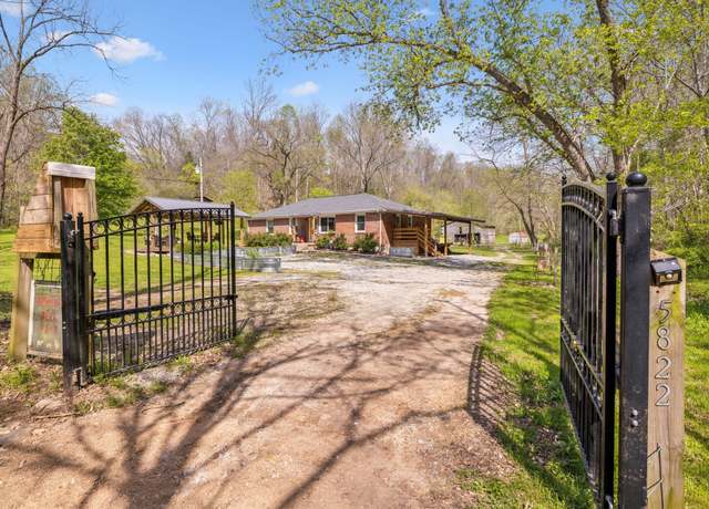 Property at 5822 Fly Hollow Rd, Santa Fe, TN 38482, 2 beds, 2 baths