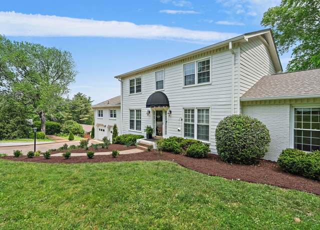 Property at 101 Oakmont Dr, Franklin, TN 37069, 4 beds, 3.5 baths
