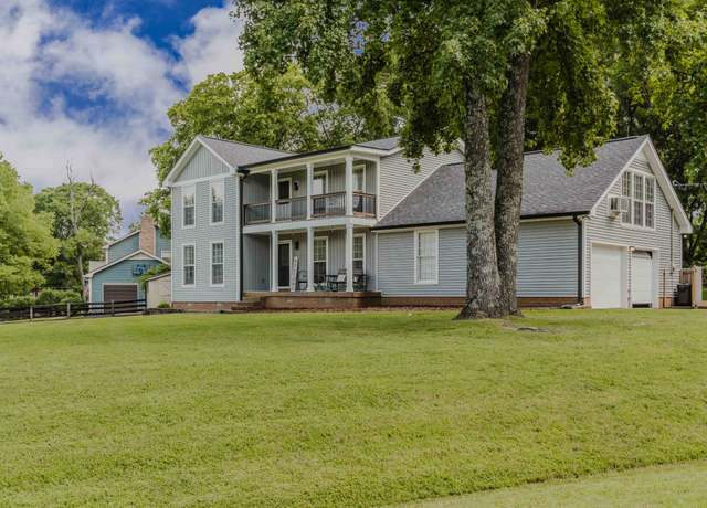 Property at 101 Meadow Ct, Hendersonville, TN 37075, 3 beds, 2.5 baths