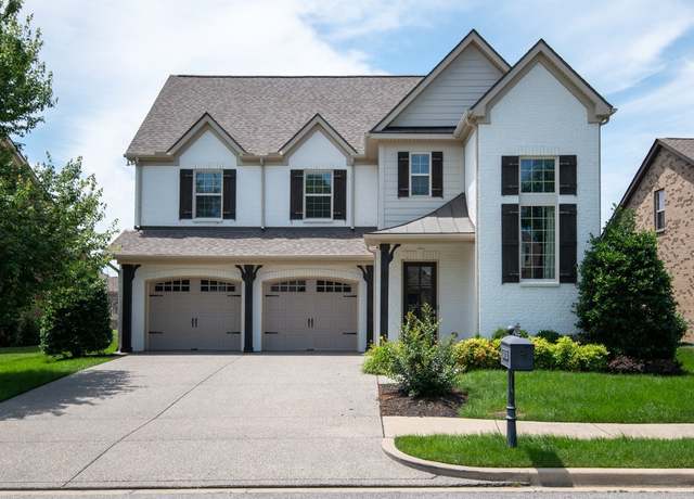 Property at 1029 Baxter Ln, Gallatin, TN 37066, 5 beds, 4.5 baths
