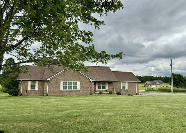 Property at 1698 Porter Rd, Burns, TN 37029, 3 beds, 2 baths