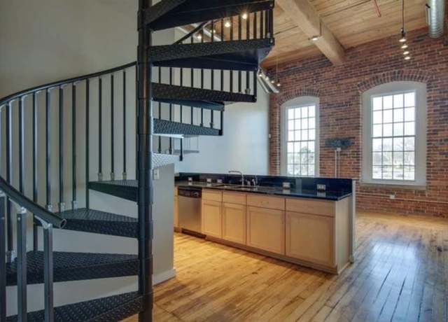 Property at 1350 Rosa L Parks Blvd #422, Nashville, TN 37208, 2 beds, 2 baths