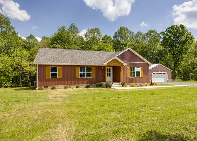Property at 8309 Hoskins Hollow Rd, Westmoreland, TN 37186, 3 beds, 2 baths