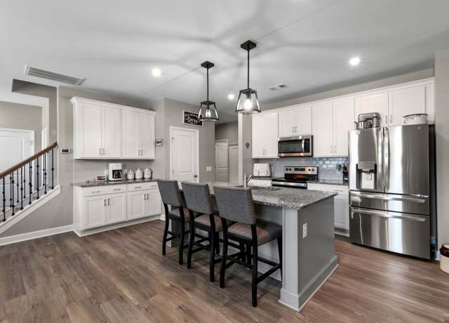 Property at 7118 Ivory Way, Fairview, TN 37062, 4 beds, 2.5 baths