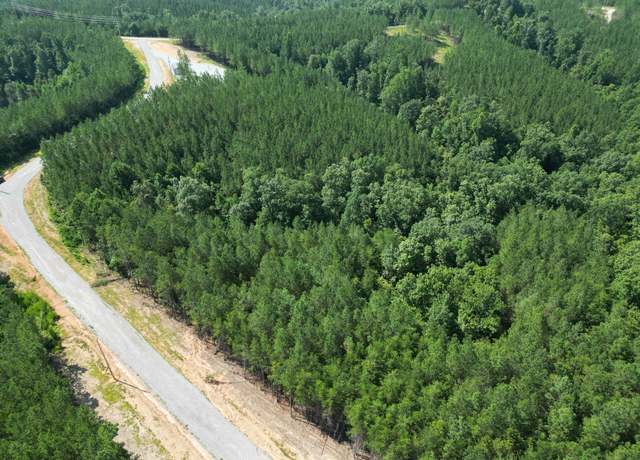 Property at 449 Fox Ridge Dr, Linden, TN 37096