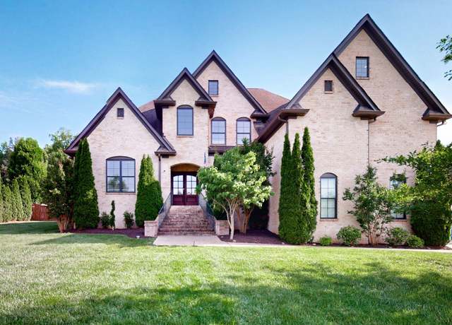 Property at 203 W Chandler Ct, Mount Juliet, TN 37122, 4 beds, 3 baths