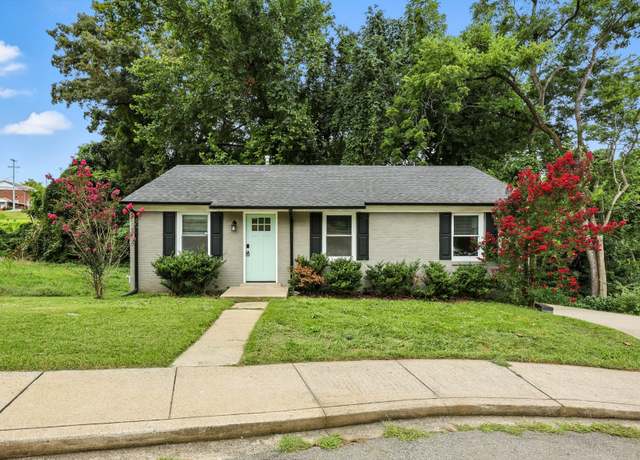 Property at 513 Adams Ct, Clarksville, TN 37040, 3 beds, 1 bath