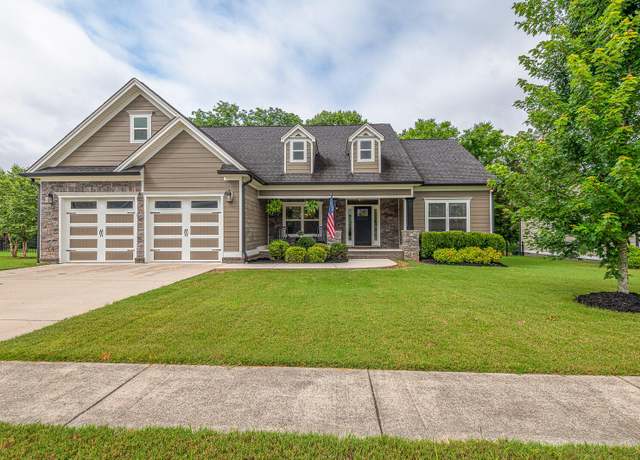 Property at 8355 Skybrook Dr, Ooltewah, TN 37363, 3 beds, 2 baths