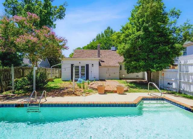 Property at 816 Charles Pl, Memphis, TN 38112, 5 beds, 2.5 baths
